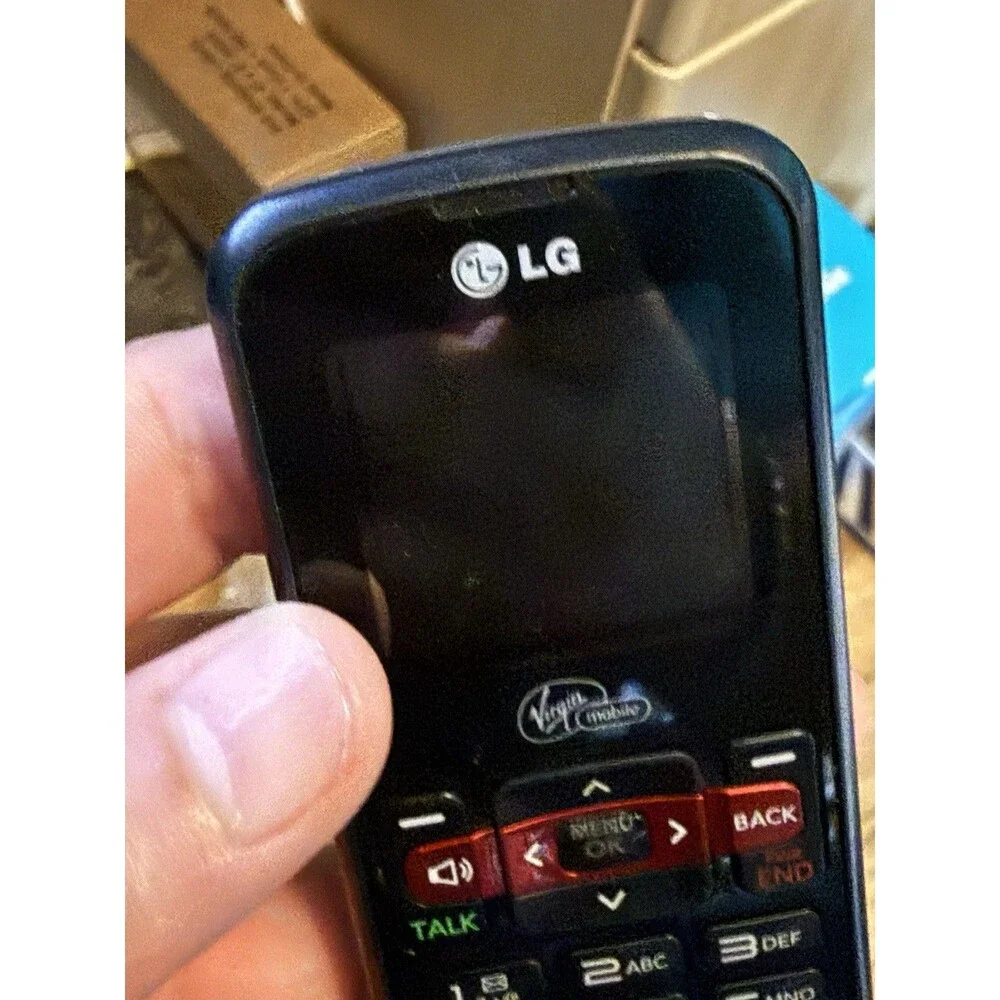 LG 101 / VM101 - Black and Silver ( Virgin Mobile ) Rare Cellular Phone -working